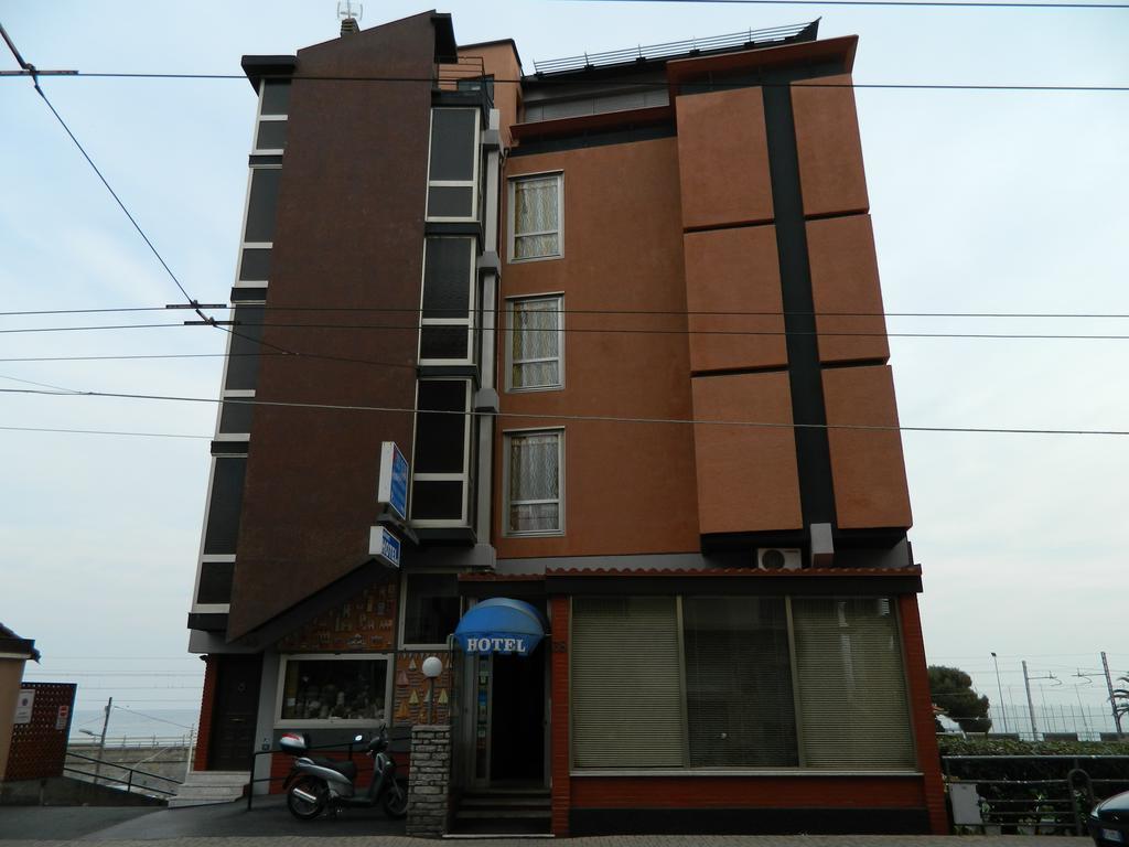 Residence Dei Fiori Bordighera Zewnętrze zdjęcie